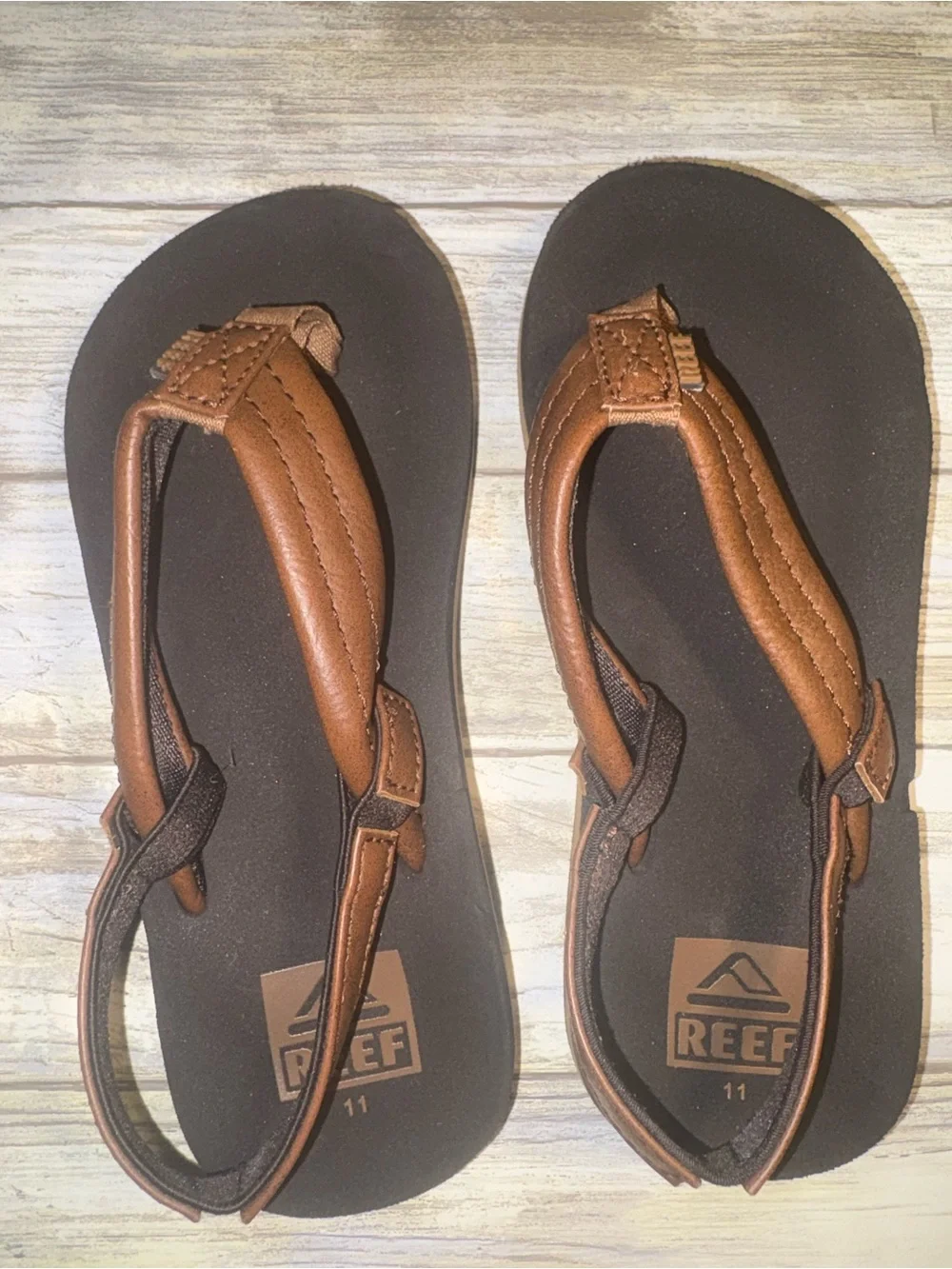 Reef Kids Brown & Black Cushioned Flip Ahi Sandals